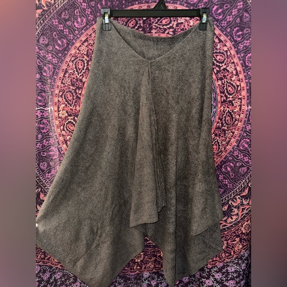 Barefoot Dreams cozychic Lite Poncho - Picture 3 of 3